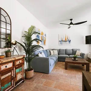  Apartment Nt Centro Ciudad - Catedral & Parking Spain